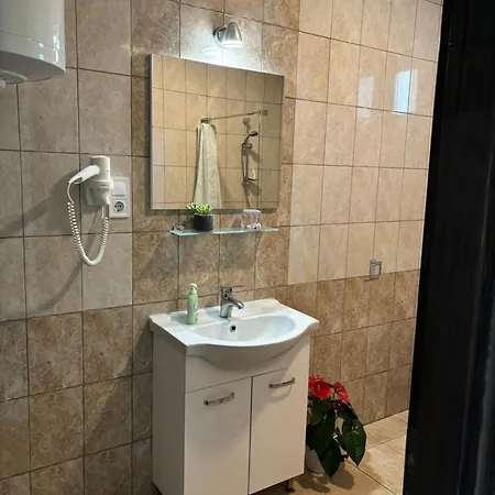 Turul Enying-balatonbozsok Apartment *